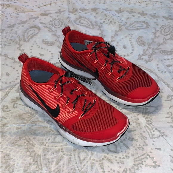 Nike Other - Nike Free Train Versatility Sz 9.5 833258 606